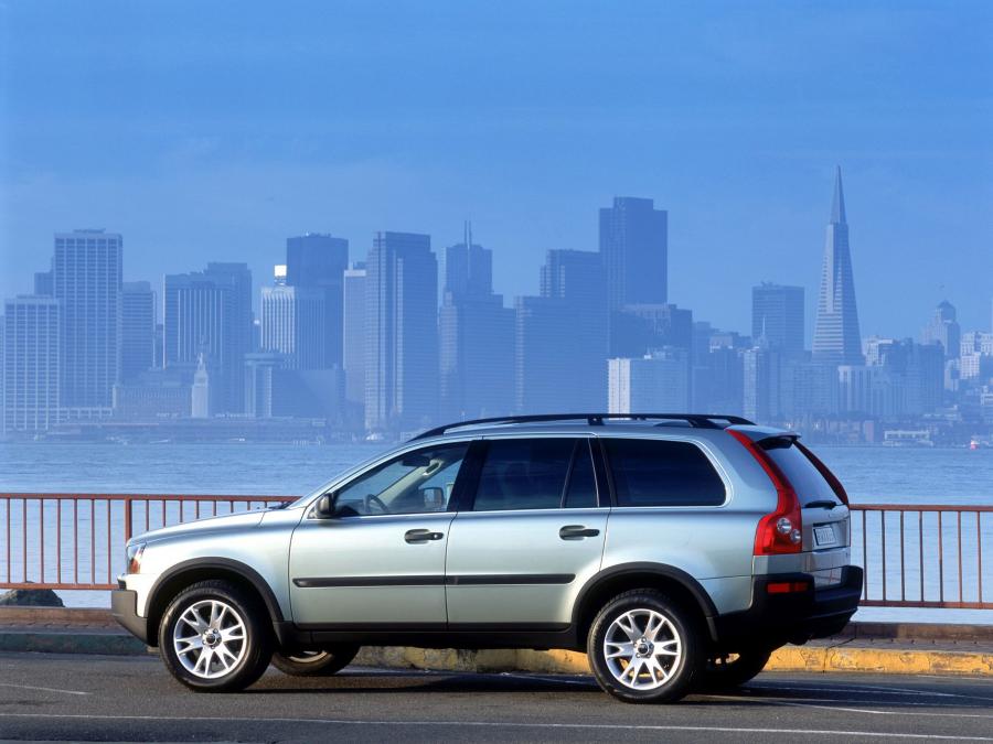  Volvo XC90 2002 года  (фото 25 из 34)